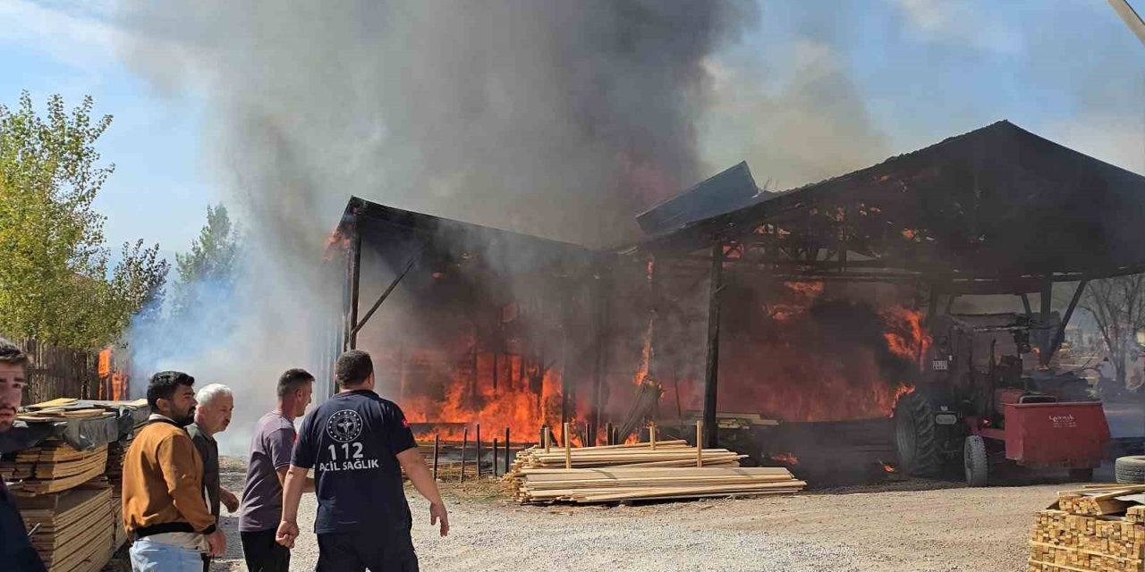 Safranbolu’da kereste fabrikasında yangın