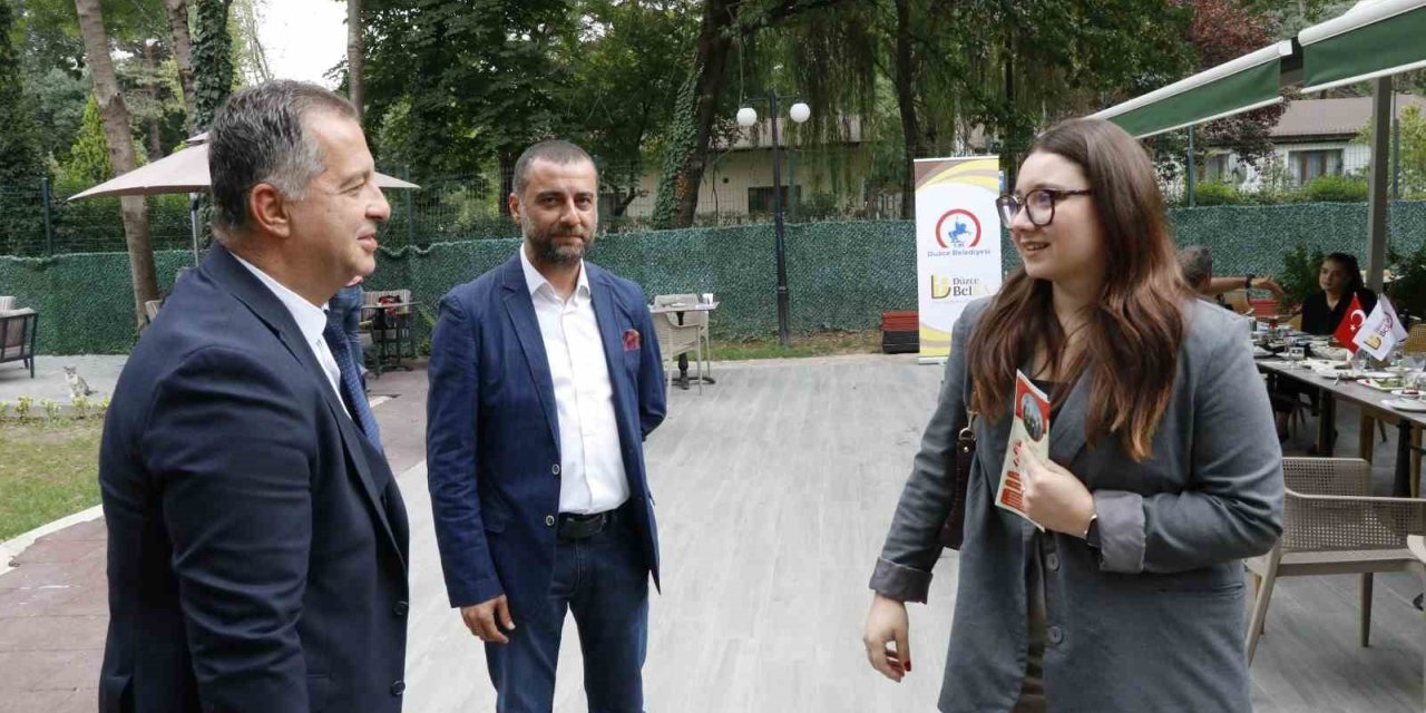 Düzce iş kulübü kurum ve kuruluşlarla diyalog sağlıyor