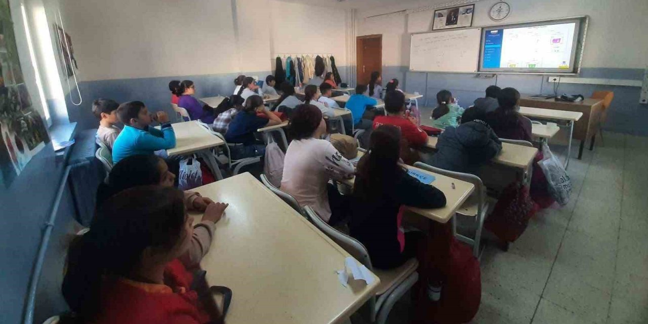 Aydıntepe’de öğrencilere MEBİ  tanıtıldı