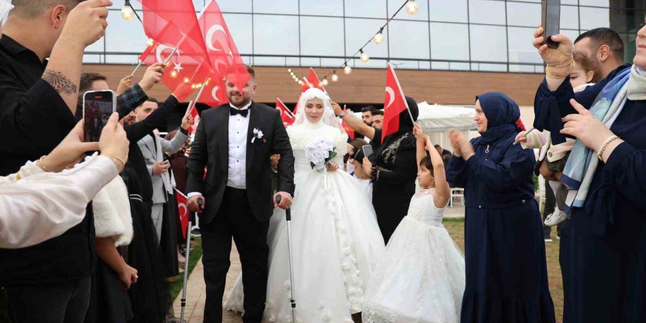 Kuzey Irak’ta gazi olan Demir dünyaevine girdi