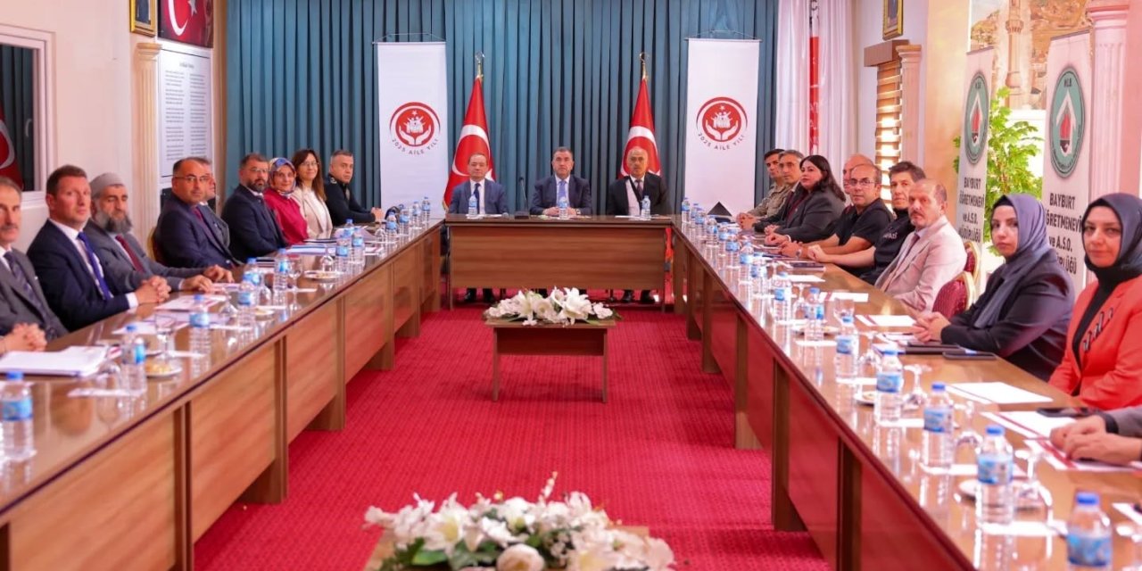 Bayburt’ta Ailenin Korunması Ve Güçlendirilmesi İl Koordinasyon Kurulu Toplantısı Gerçekleştirildi