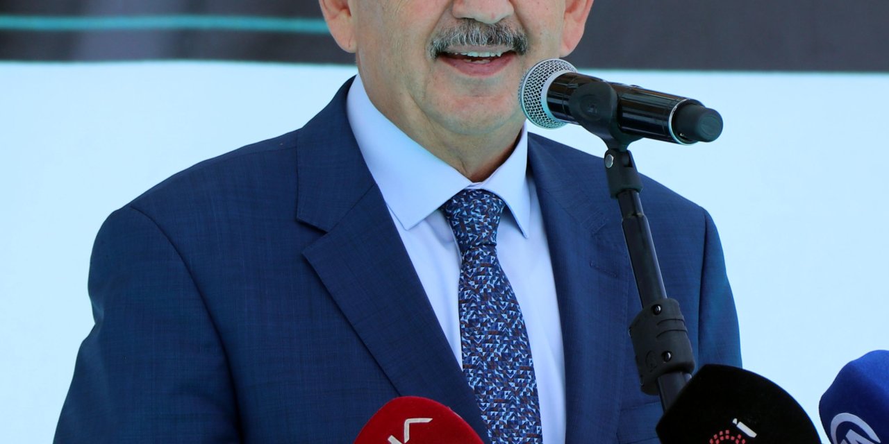 Bakan Özhaseki: Camilerimiz, Anadolu'da Medeniyetimizin Vurulmuş Mühürleridir (2)