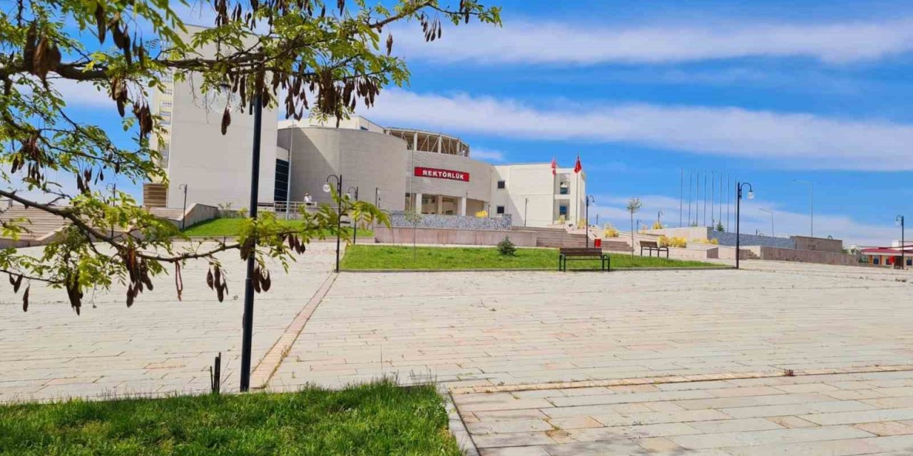 Kastamonu Üniversitesi, ‘Kastamonu Odaklı Raporlar’ dizisini başlattı