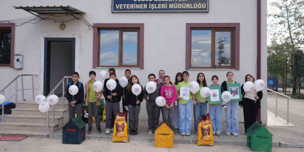 Minik öğrenciler hayvan bakım evini ziyaret etti