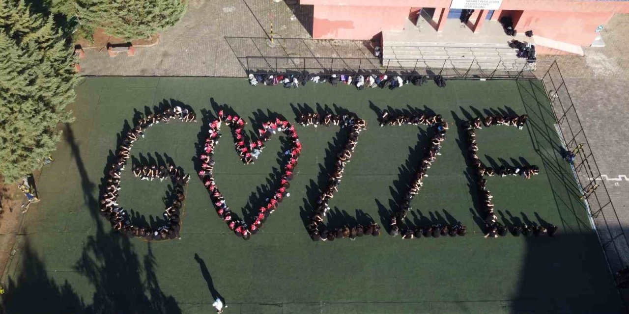 Ordu’da öğrencilerden Filistin’e destek: Bin 56 öğrenci "Gazze" yazdı