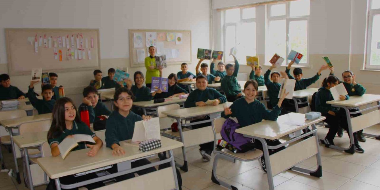 Amasya’da 53 binden fazla öğrenci için eş zamanlı kitap saati