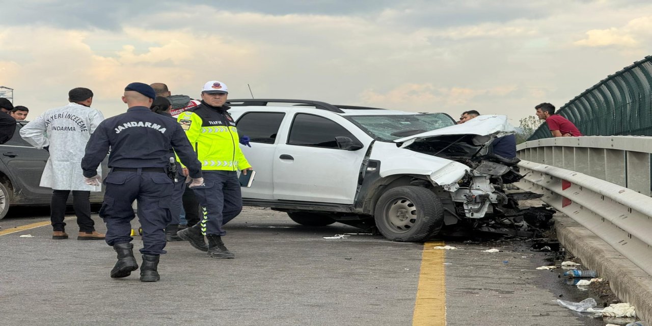Otoyol üzerindeki köprüde feci kaza: Göreve giden 2 jandarma şehit oldu