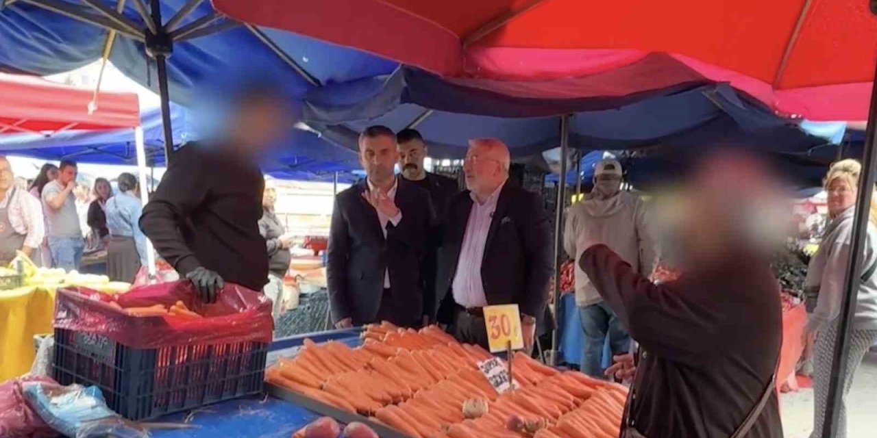 Vatandaş şikayet etti, kayıtsız kalmayan belediye başkanı pazarcılara sert tepki gösterdi