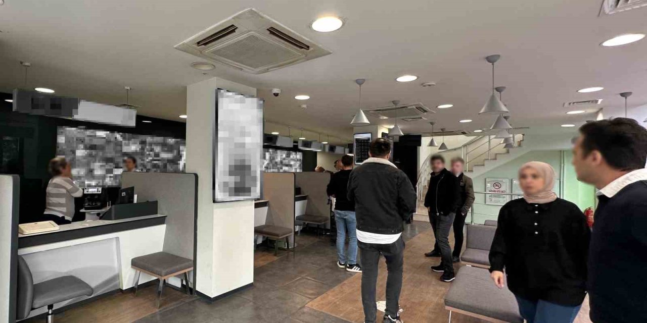 Samsun’da banka soygunu: Soyguncu polis tarafından kısa sürede yakalandı