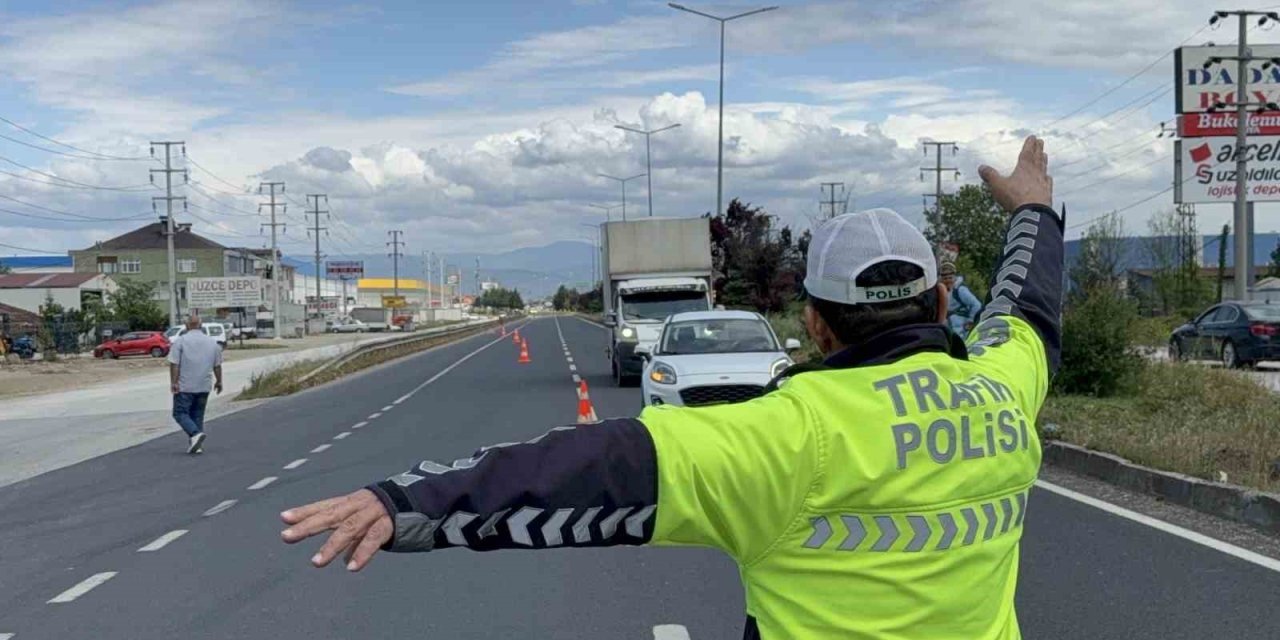 Düzce’de denetimlerde 218 araç trafikten men edildi