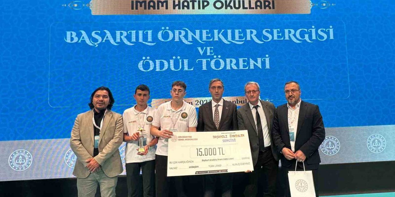 Bayburt Anadolu İmam Hatip Lisesi projesiyle Türkiye üçüncüsü oldu