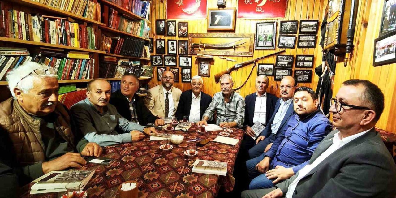 Giresun’da bu kafe müşterilerini zamanda yolculuğa çıkarıyor