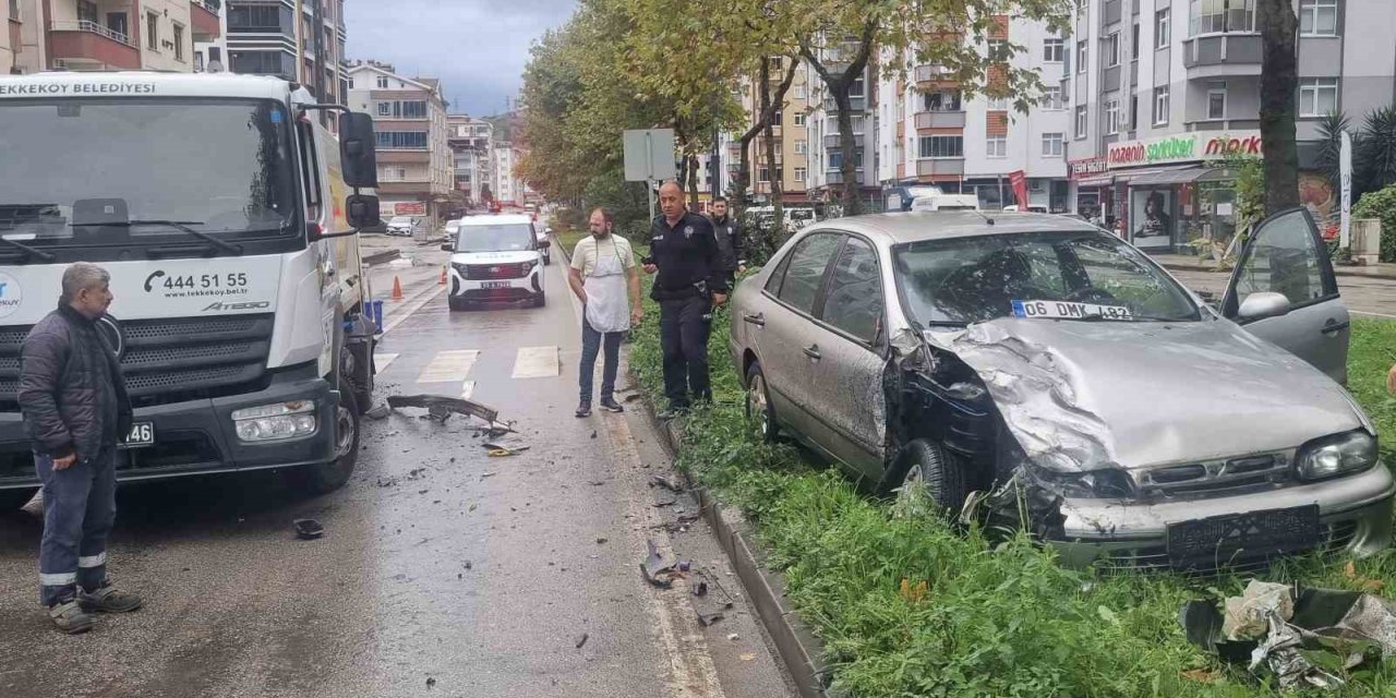 Samsun’da otomobil çöp kamyonuna çarptı: 1 yaralı
