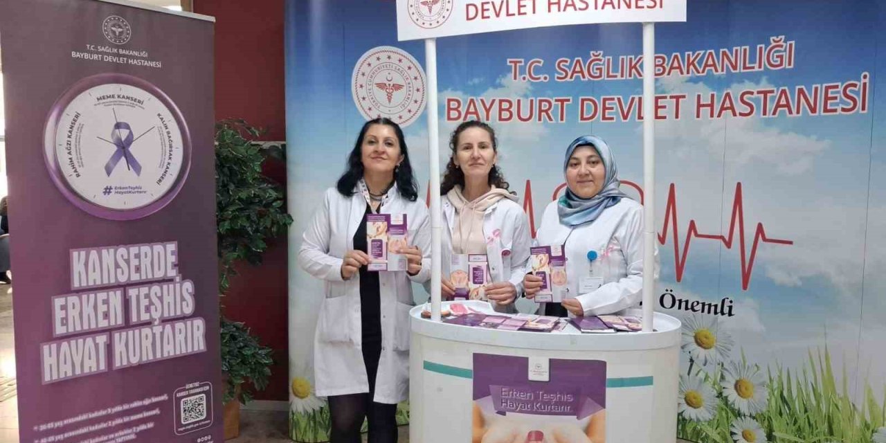 Bayburt’ta meme kanseri farkındalık standı açıldı