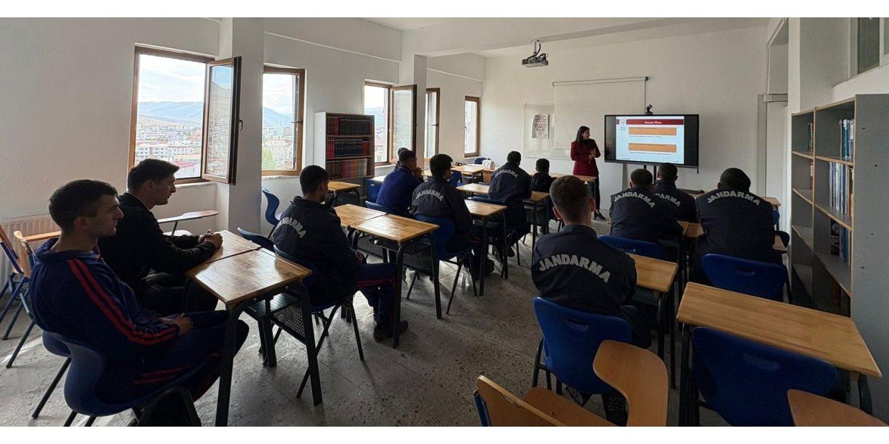 Bayburt’ta ‘Kadına Yönelik Şiddetle Mücadele’ seminerleri devam ediyor