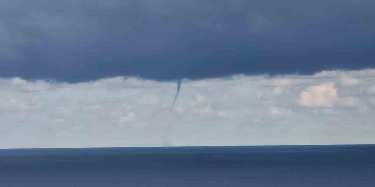 Zonguldak açıklarında art arda hortumlar görüldü