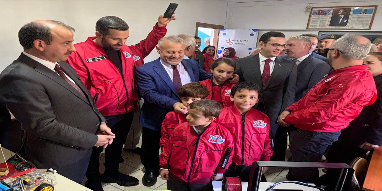 Başkan Vekili Kanca: “Türkiye teknolojide üretici olmak zorunda”