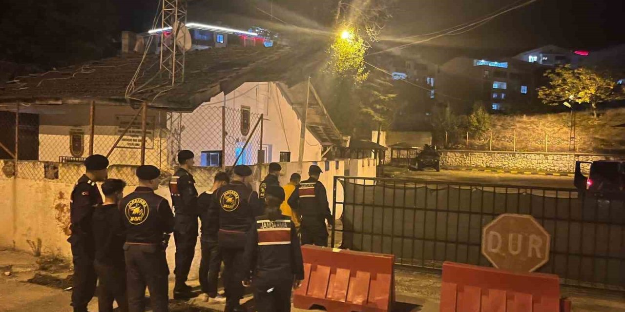 Tokat’ta jandarmadan hırsızlara suçüstü