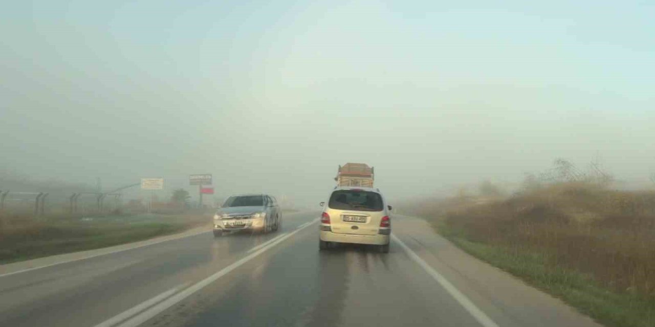 Amasya-Çorum karayolunda yoğun sis etkili oldu