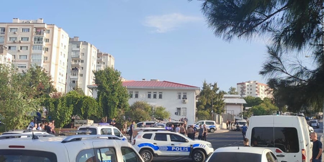 Rastgele Çevreye Ateş Açtı, Müdahaleye Gelen Mahalle Bekçisini Vurdu (2)