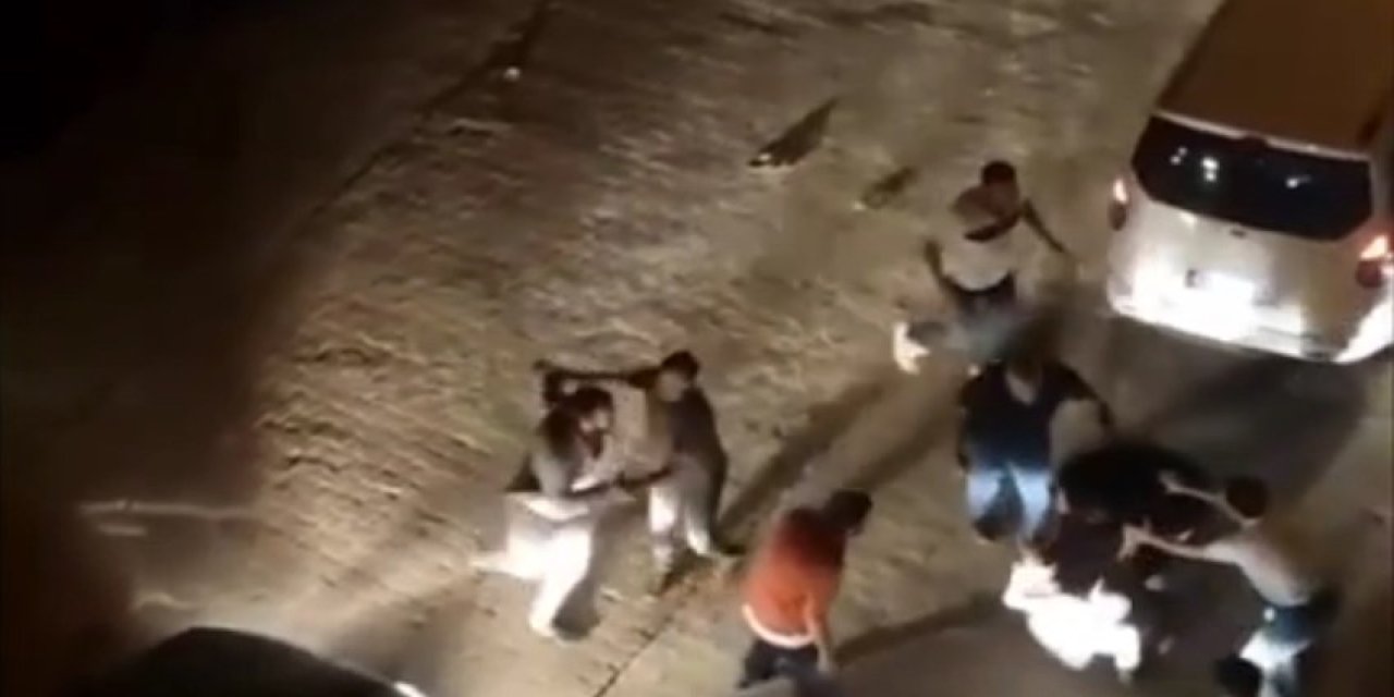 Şanlıurfa'da, Sokak Ortasındaki Kavga Kamerada