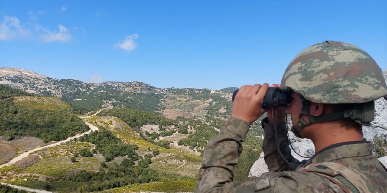 Yunanistan Ve Irak Sınırlarında 1'i Fetö Üyesi, 5 Kişi Yakalandı