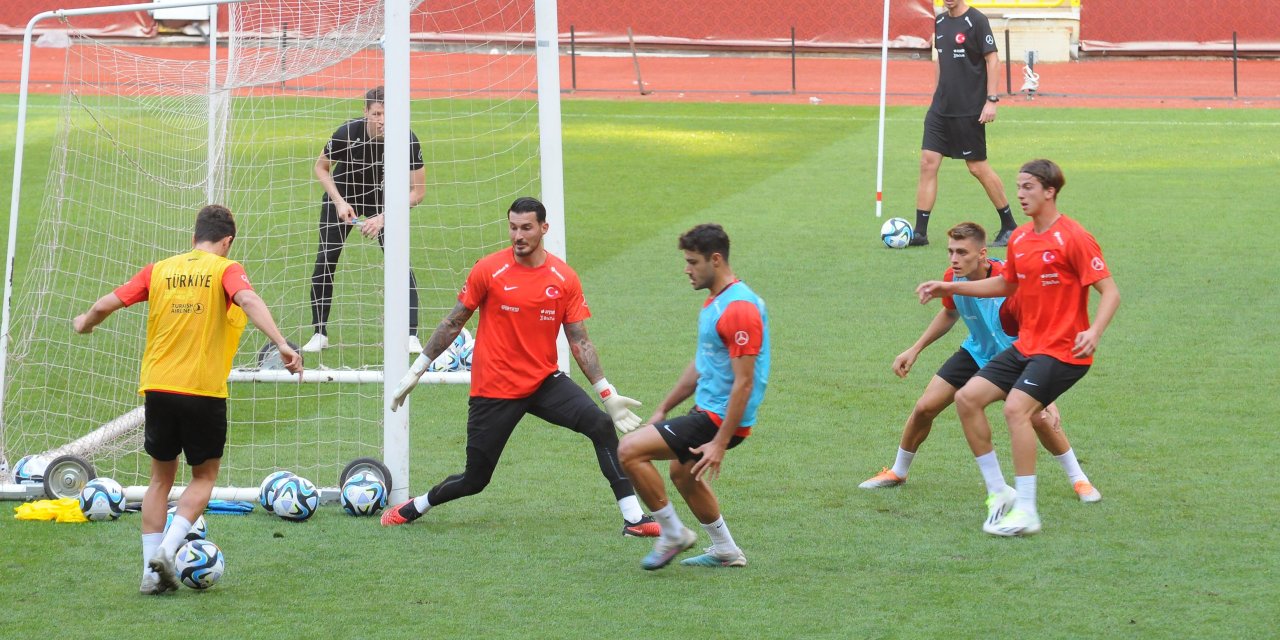 A Milli Futbol Takımı, Japonya Maçı Hazırlıklarını Eskişehir’de Sürdürdü