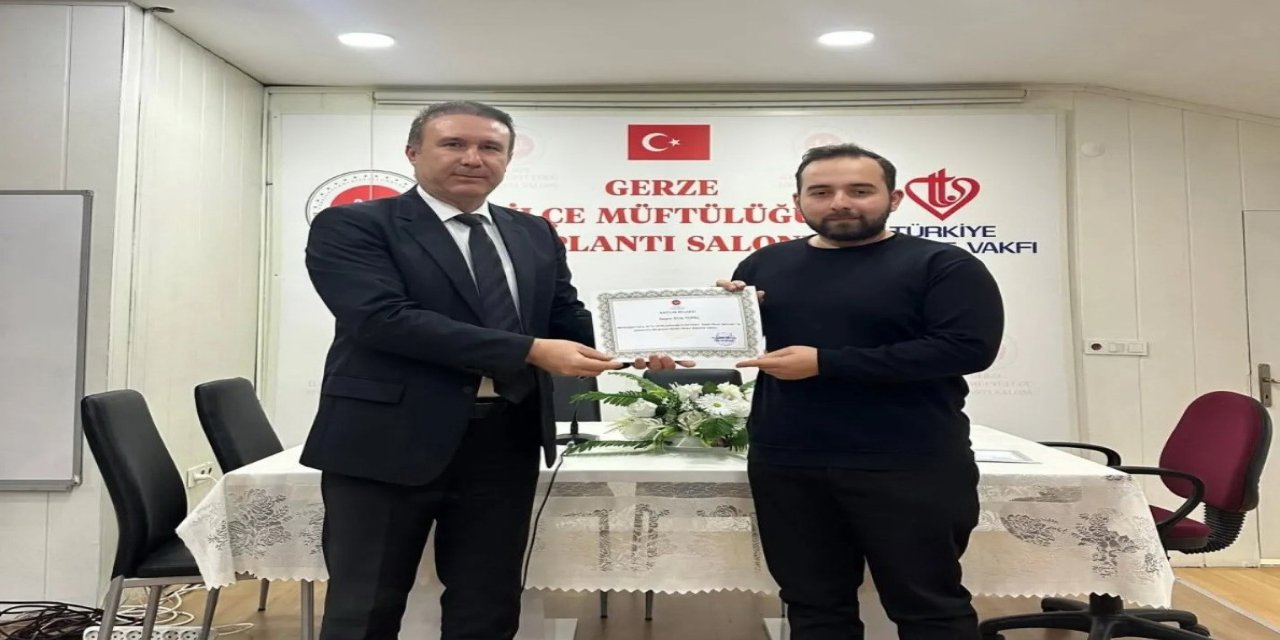 Gerze'de genç din görevlilerine ‘babalık bilinci’ eğitimi