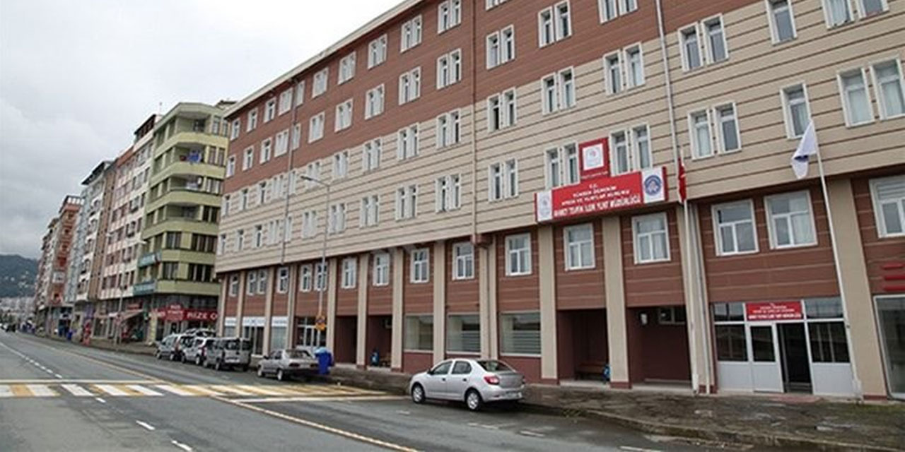 Rize'de 5. Kattan Düşen Üniversite Öğrencisi Yaşam Mücadelesi Veriyor