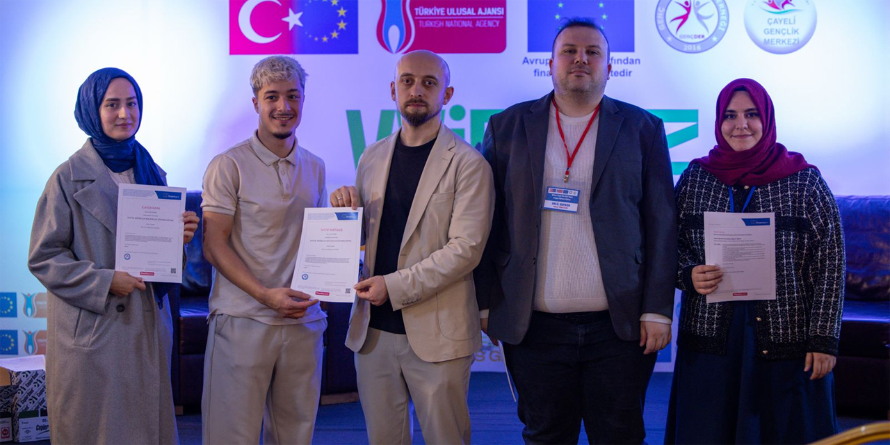 Rize’de gençlerin sosyal medya bağımlılığı araştırılıyor