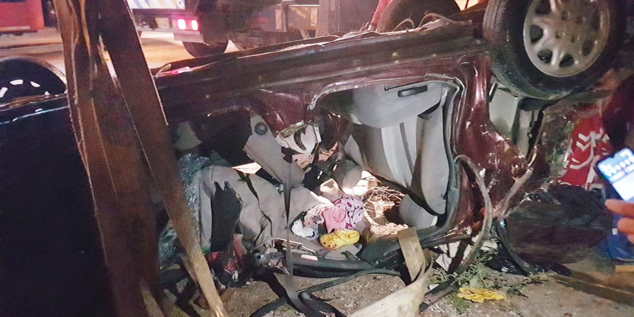 Otomobil Kanala Uçtu: 4 Ölü, 3 Yaralı