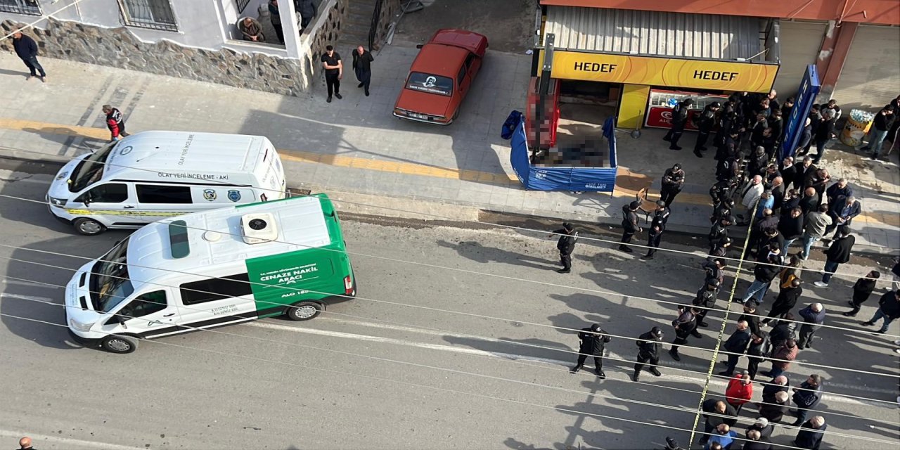 Mersin'de dehşet: Önce anne oğulu ardından büfeciyi öldürdü