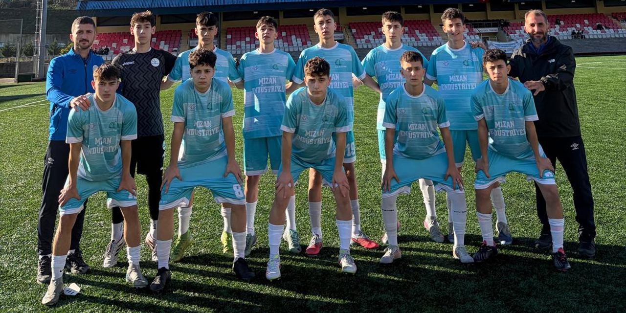 Rize Özel İdarespor U16 namağlup liderliğini sürdürüyor