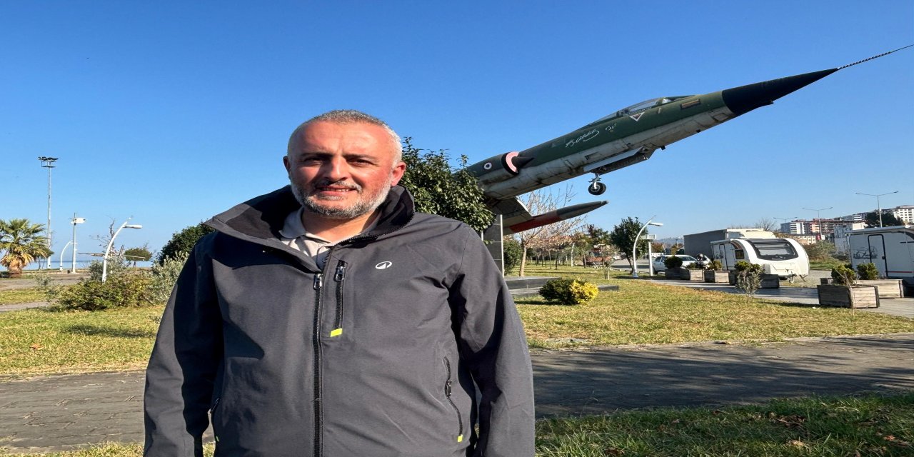 Selçuk Bayraktar'a Hemşerisinden Şarkılı Destek