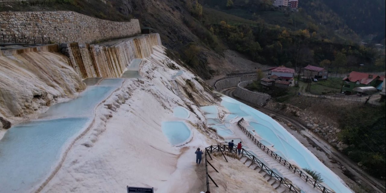 Göksu Travertenleri yılı rekor ziyaretçiyle kapatıyor