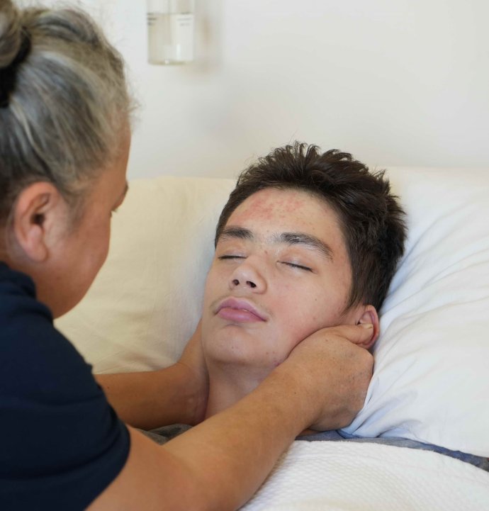 "Ayağıma Bastın" dayağı Murat'ı yatağa mahkum etti