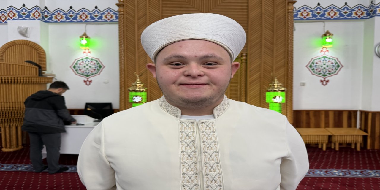 Down sendromlu Fırat'ın camideki vaazı ilgi gördü