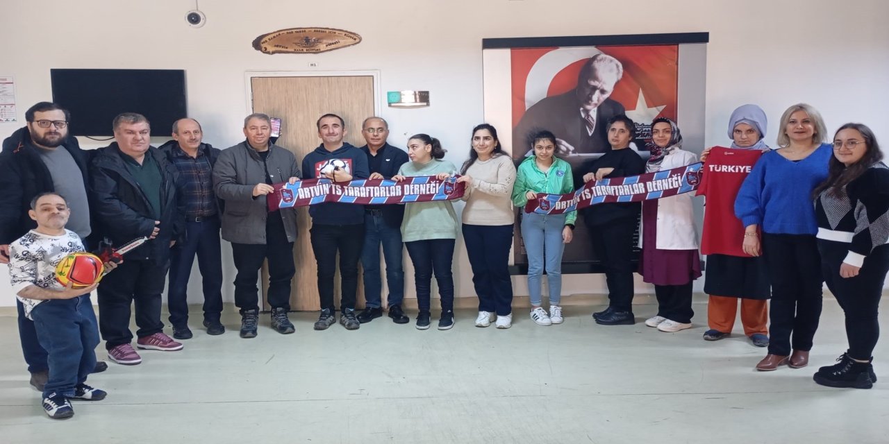 Artvin Trabzonspor Taraftarlar Derneğinden özel gereksinimli bireylere anlamlı ziyaret
