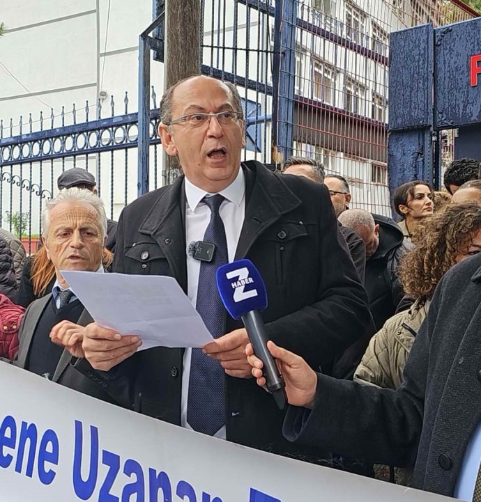 Zonguldak'ta veli tartıştığı öğretmeni yüzünden yaraladı