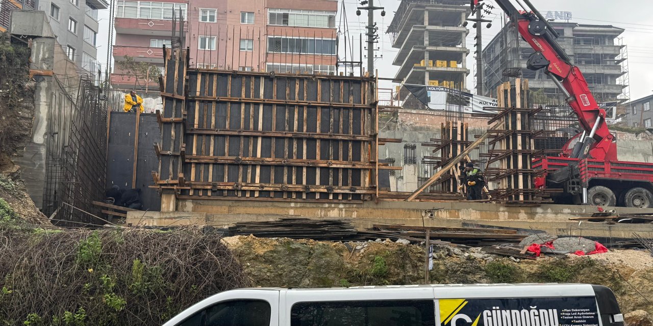 Güvenlik önlemi almadan çalışan işçiler korkuttu