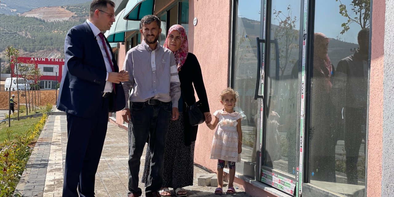 Gaziantep’te 328 Depremzede Esnafa, İş Yerlerinin Anahtarları Teslim Edildi