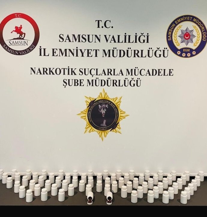 Samsun'da uyuşturucu operasyonu: 3 bin 920 adet sentetik ecza hap ele geçirildi
