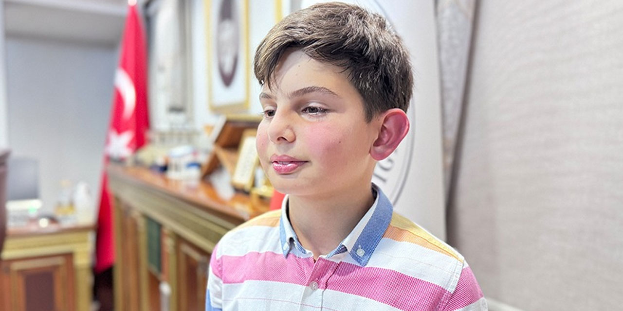 Rize'de 11 yaşındaki Bartın Eymen 6 ayda hafız oldu