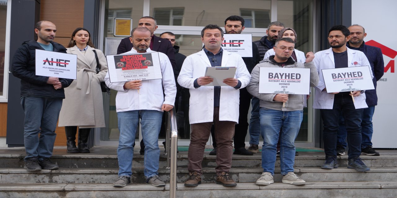 Bayburt’ta aile hekimlerinden ücret kesintilerine ve iş yüküne tepki