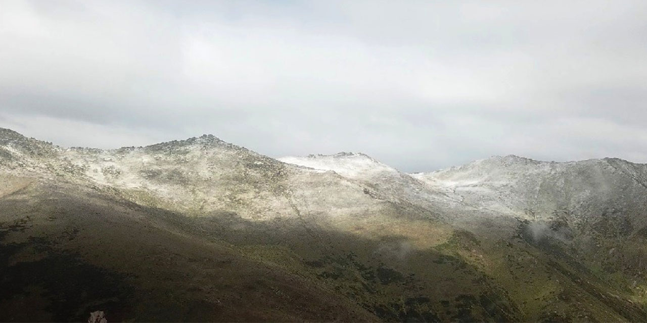 Rize’nin yüksek kesimlerine mevsimin ilk karı yağdı