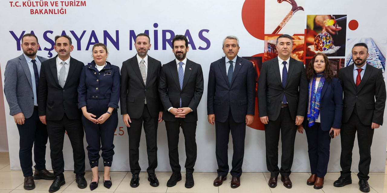 Rize’de Kültür Rüzgarı: "Yaşayan Miras Şöleni" Kapılarını Açtı