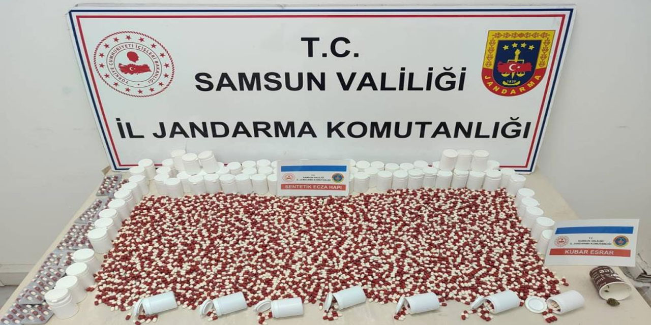 Apartman yöneticisi jandarma tarafından 7 bin uyuşturucu hapla yakalandı