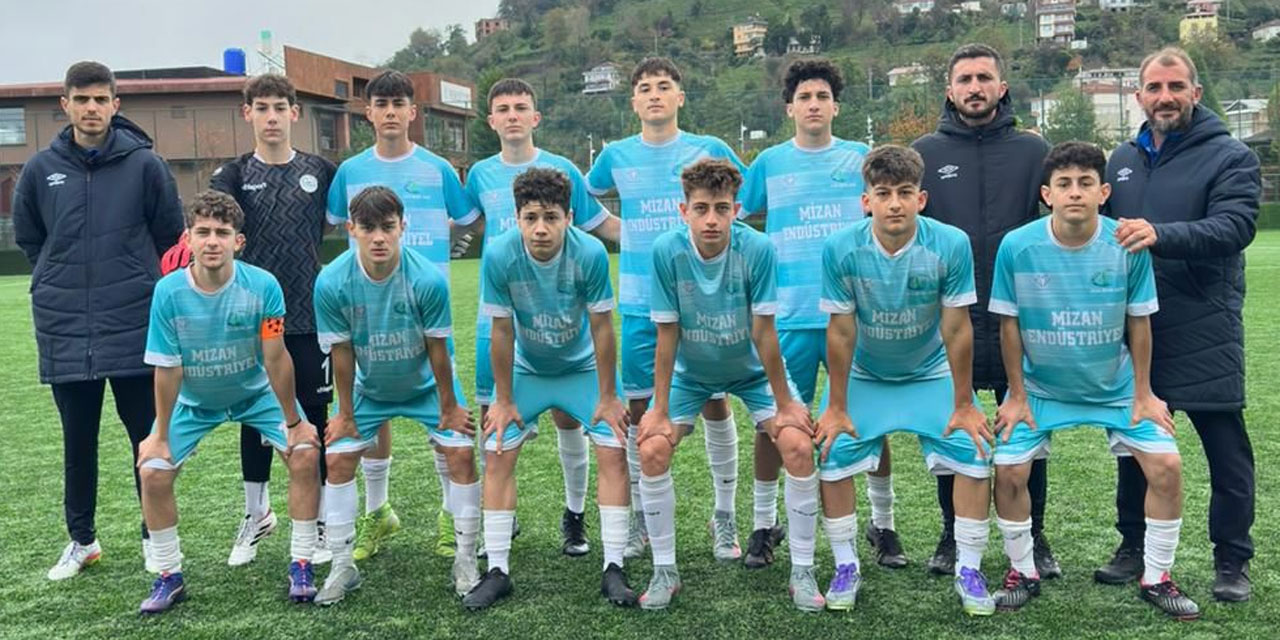 Rize Özel İdarespor U16 Şampiyonluğunu ilan etti