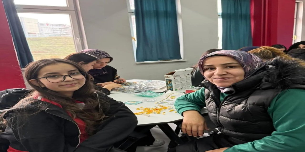 Boyabat'ta öğrenciler ve veliler birlikte üretti