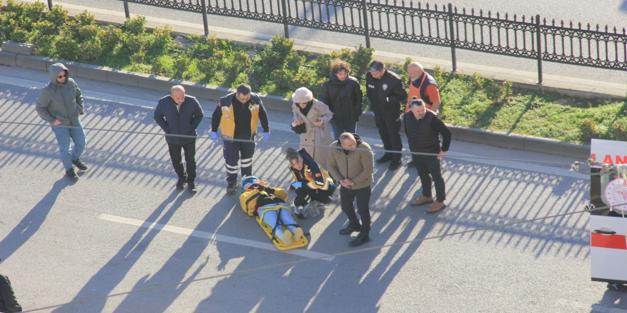 Pikap ile motosiklet çarpıştı: 1 yaralı